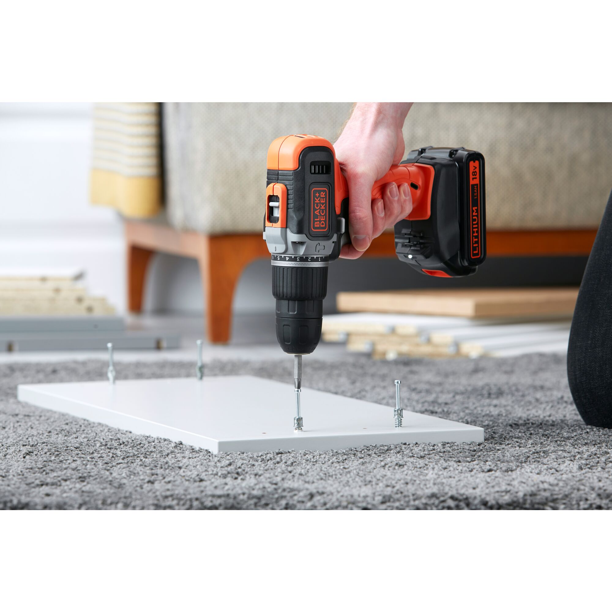 Black and decker cordless drill 14.4 v discount battery