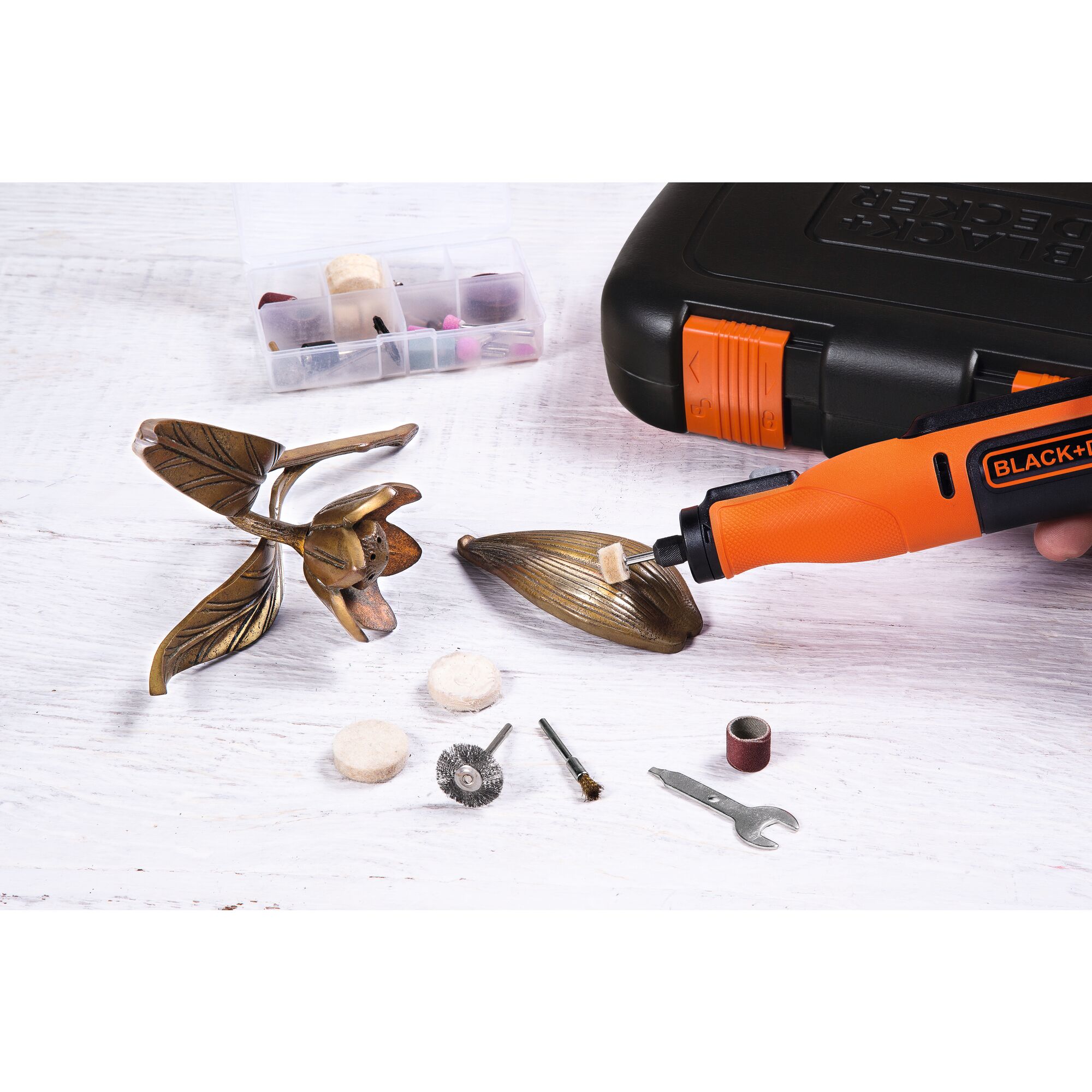 8V MAX* Cordless Rotary Tool with 35-Piece Accessory Set | BLACK+