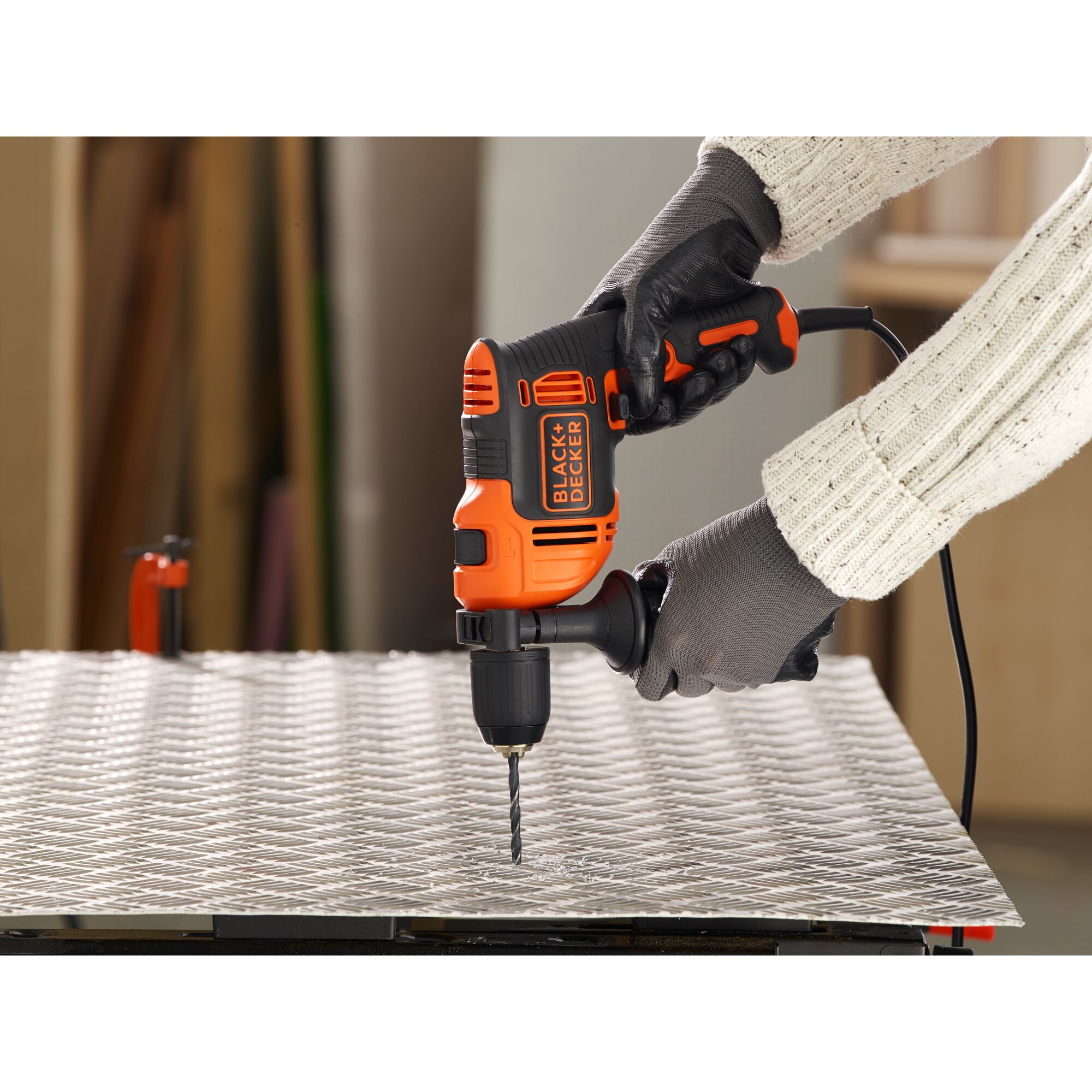 Black and decker drill kit online box