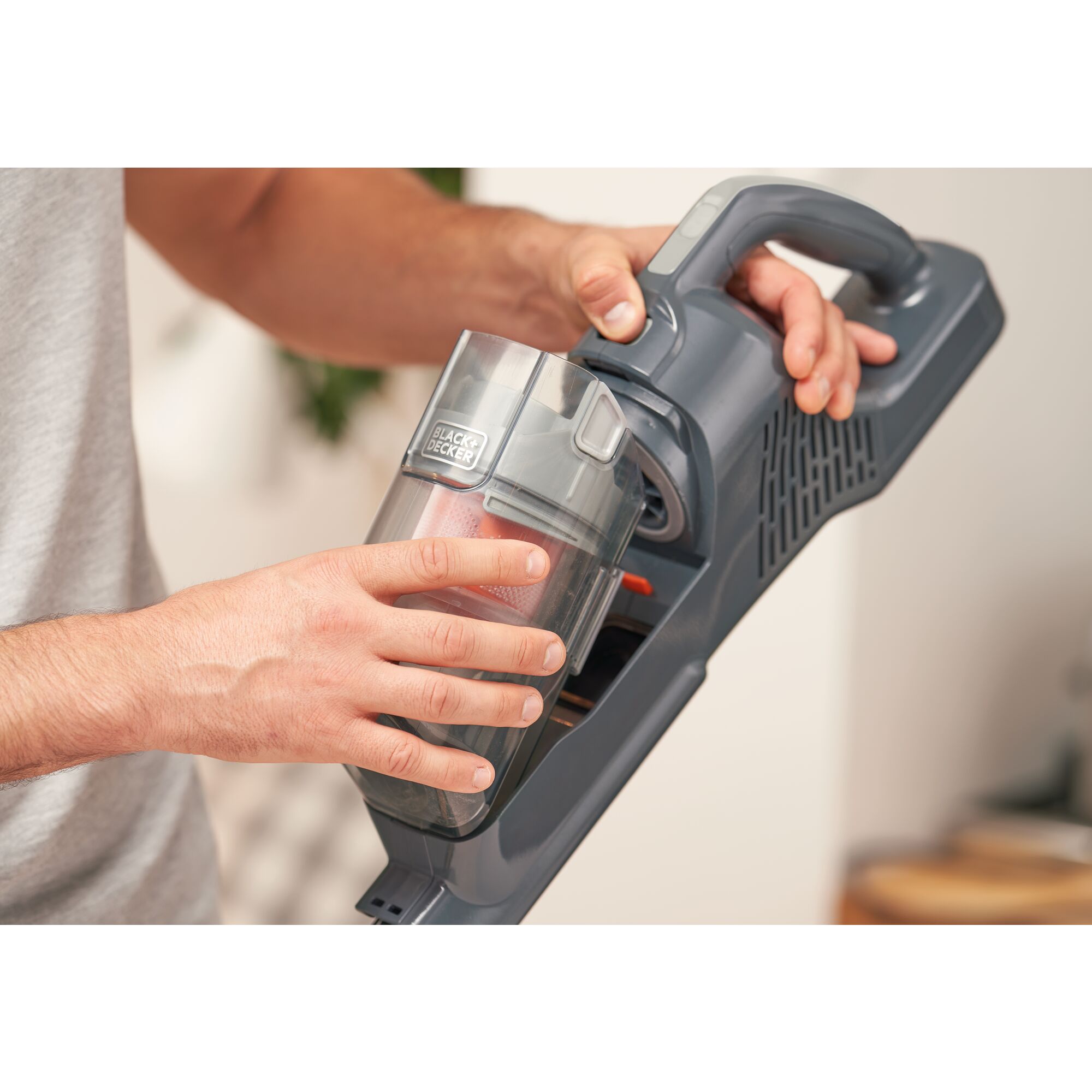 18V 2-in-1 Stick Vacuum With Integral 2Ah Battery