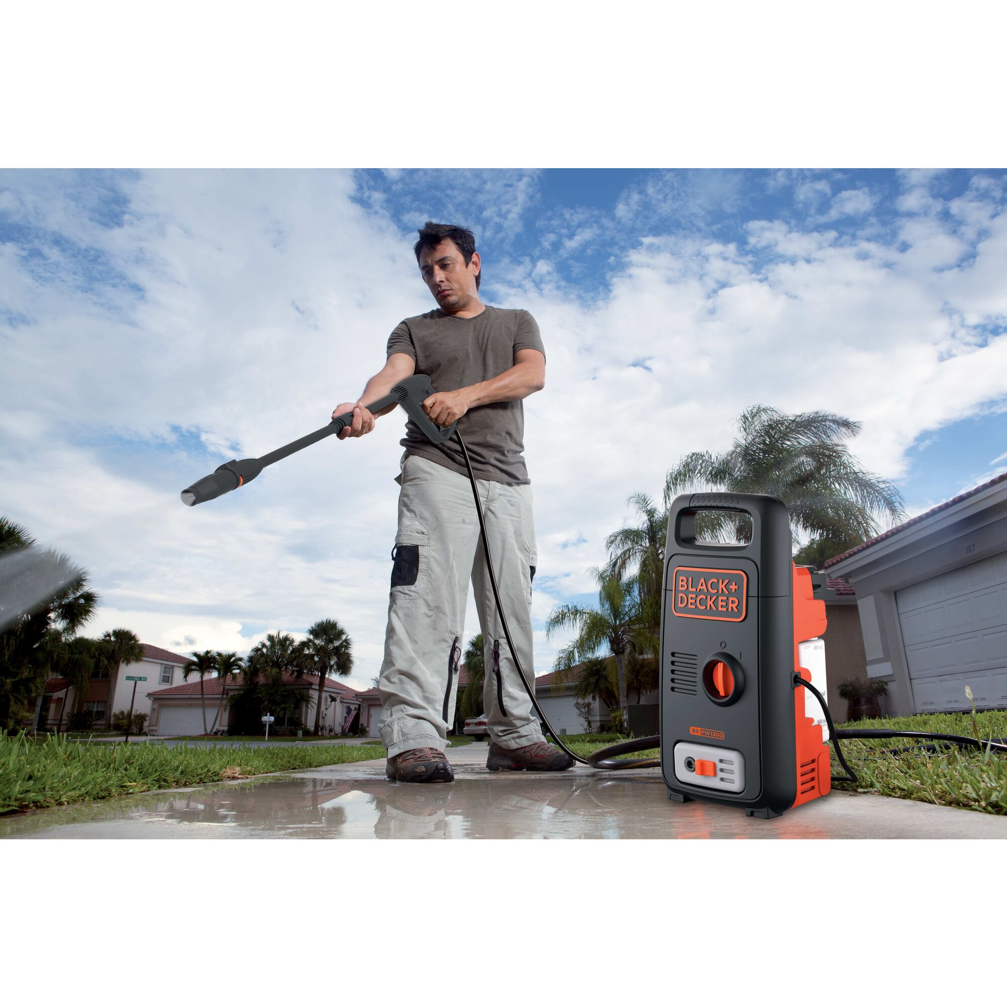 BXPW1300E PRESSURE WASHER 1300W | BLACK+DECKER