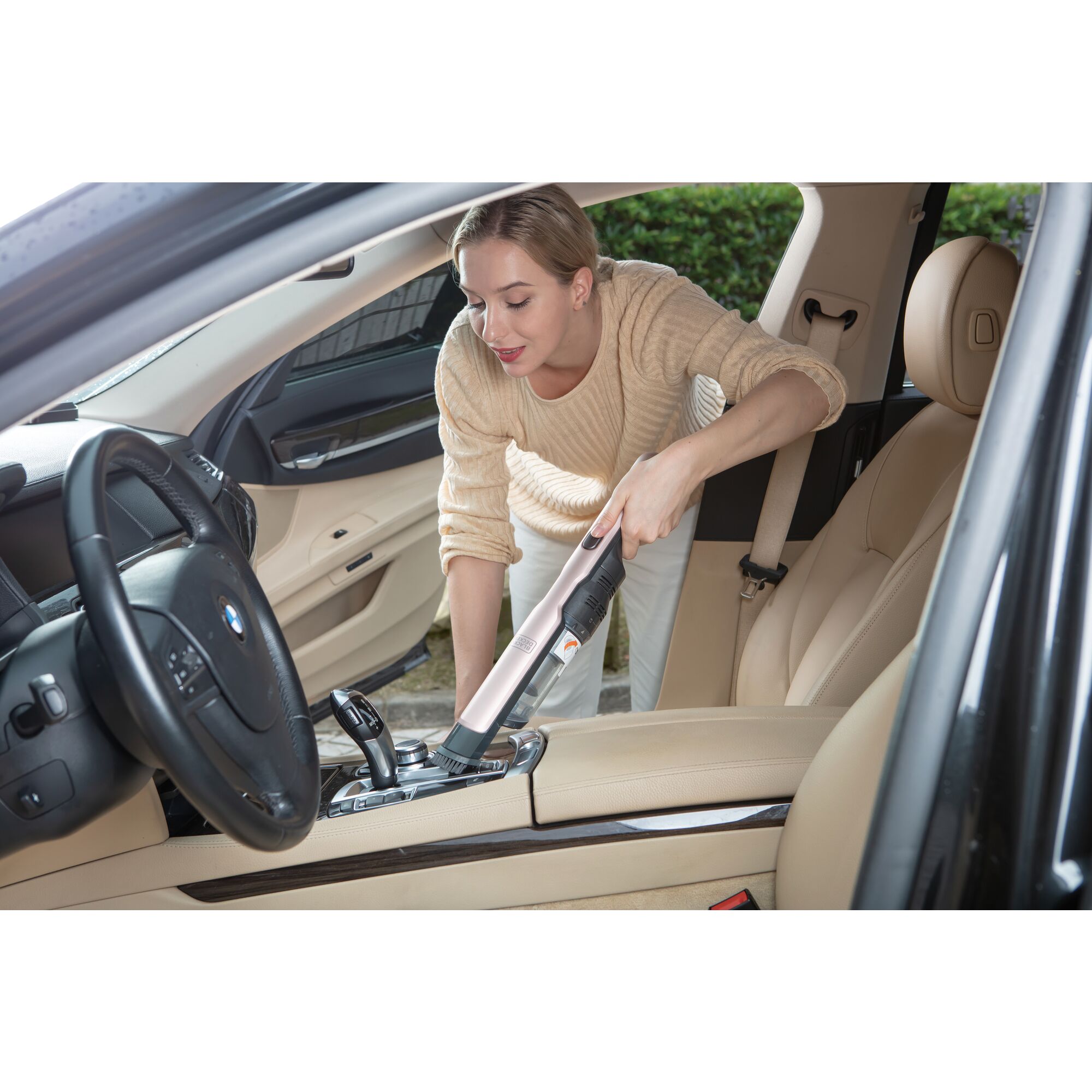 12V B+D BRUSHLESS HAND VAC – ROSE GOLD