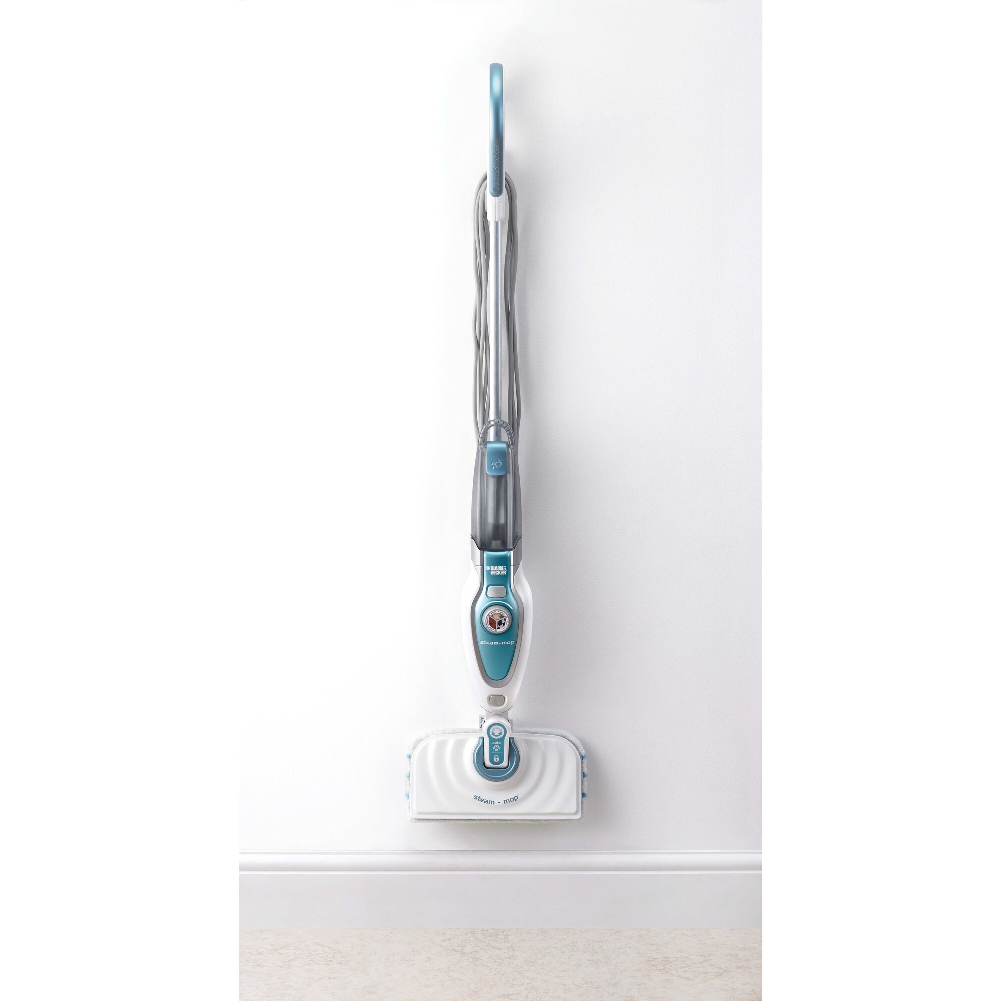 Black and Decker FSM1620 220-240 Volt 50 Hz Steam Mop - World Import