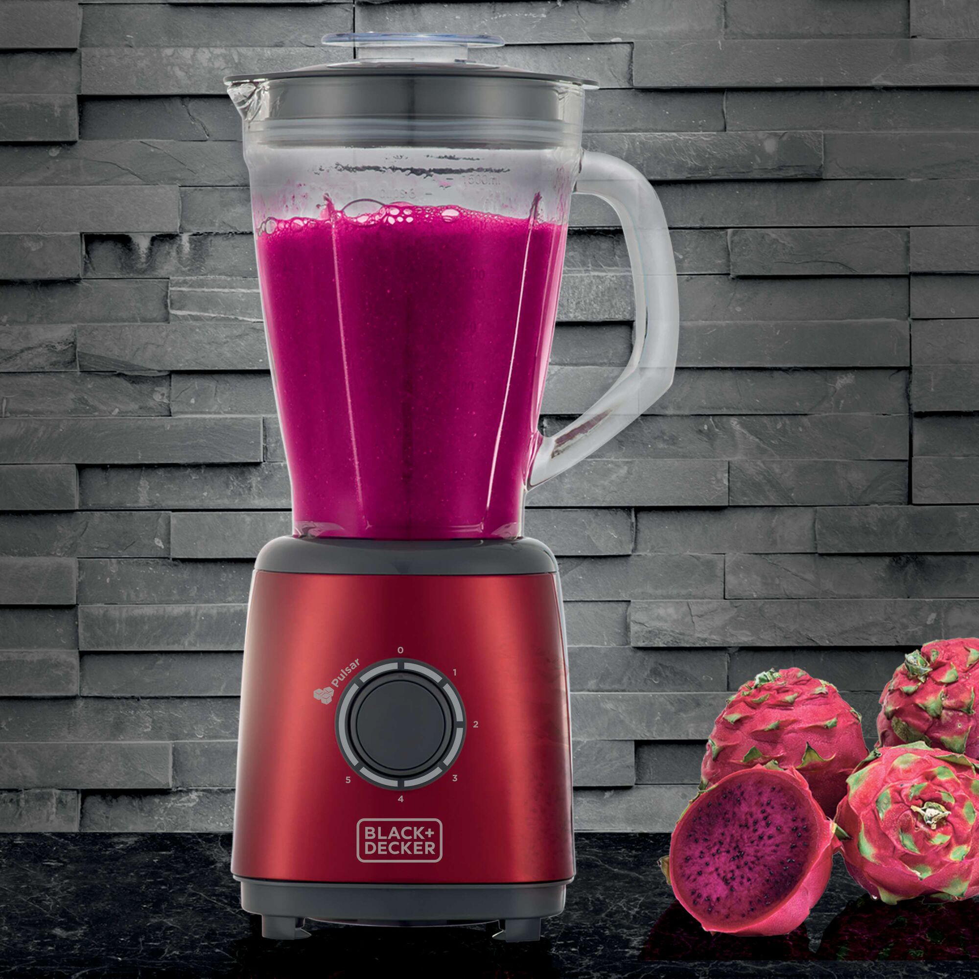 BLACKDECKER L600V red blender front angle with dragon fruit smoothie and dragon fruits beside.